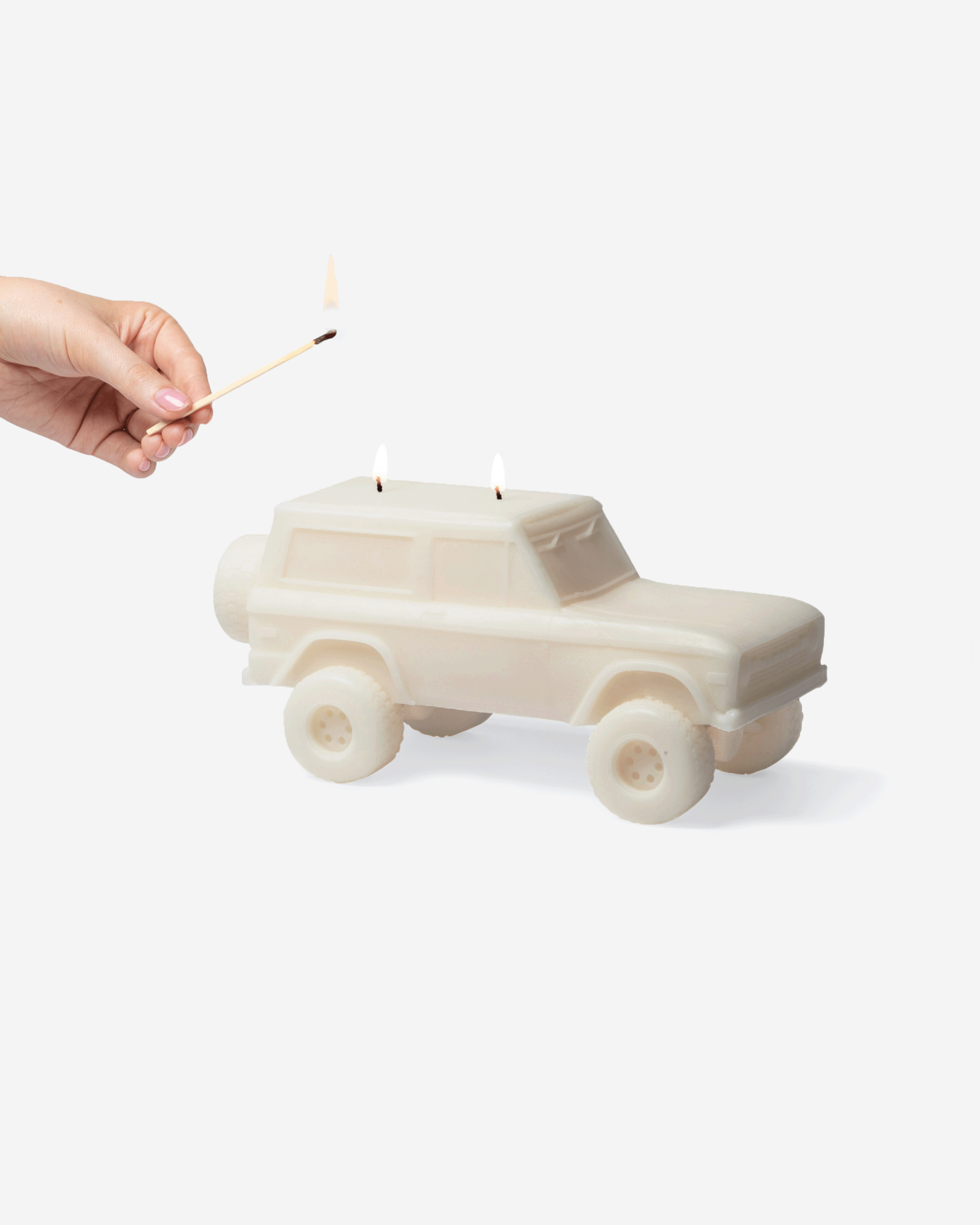 Horsepower Candle (Off-White)